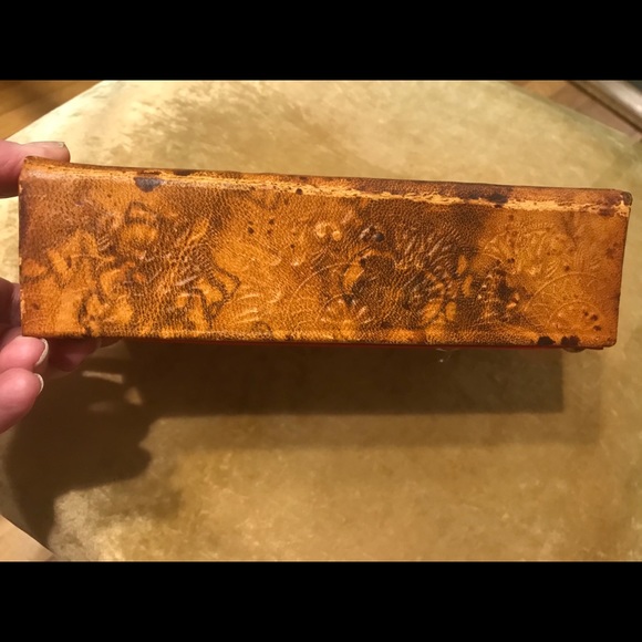 Vintage Leather Jewelry Box. Made in Egypt - Picture 4 of 8